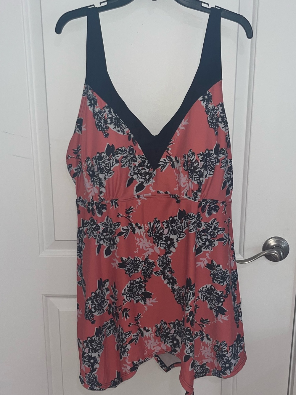 Floral V-Neck Sleeveless Women’s Swimming Top in Coral and Black